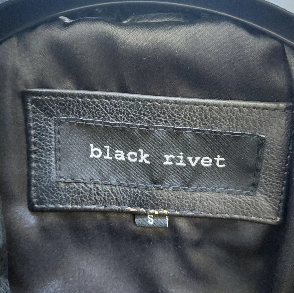 Black Rivet (Wilsons Leather) Distressed Leather Jacket with Star Details, S - Picture 5 of 16
